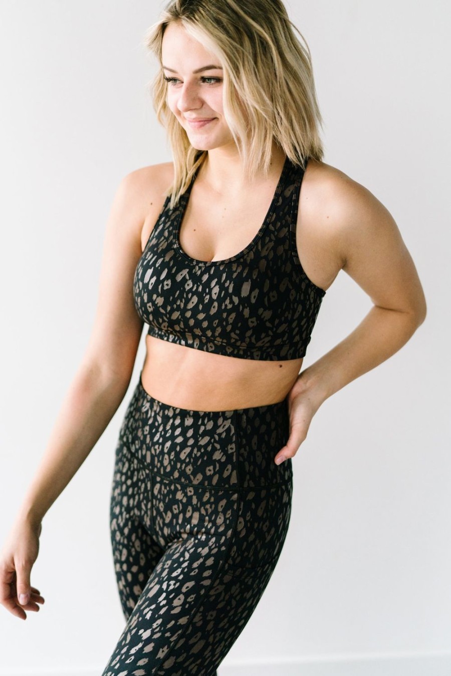 Tops Maven Thread | Courage Sports Bra - Black W/Brown Leopard | Mt Sport