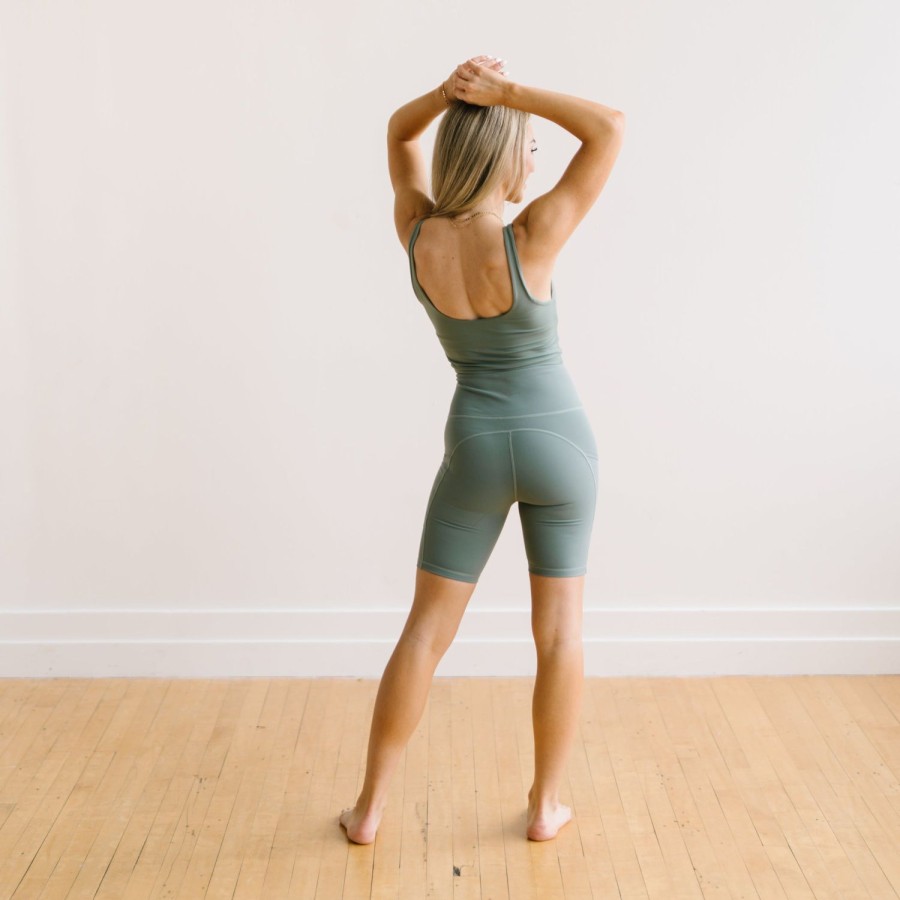 Bottoms Maven Thread | Biker Shorts - 8'' - Sage | Mt Luxe