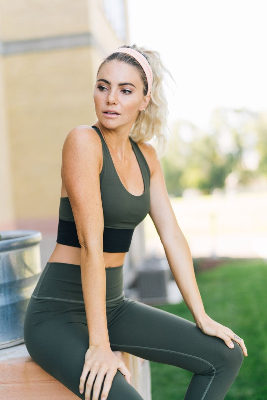 Tops Maven Thread | Criss Cross Sports Bra - Olive Green / Black | Mt Luxe