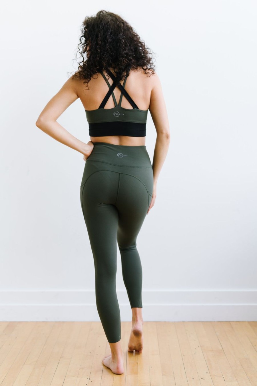 Bottoms Maven Thread | Focus Leggings - Olive Green | Mt Luxe