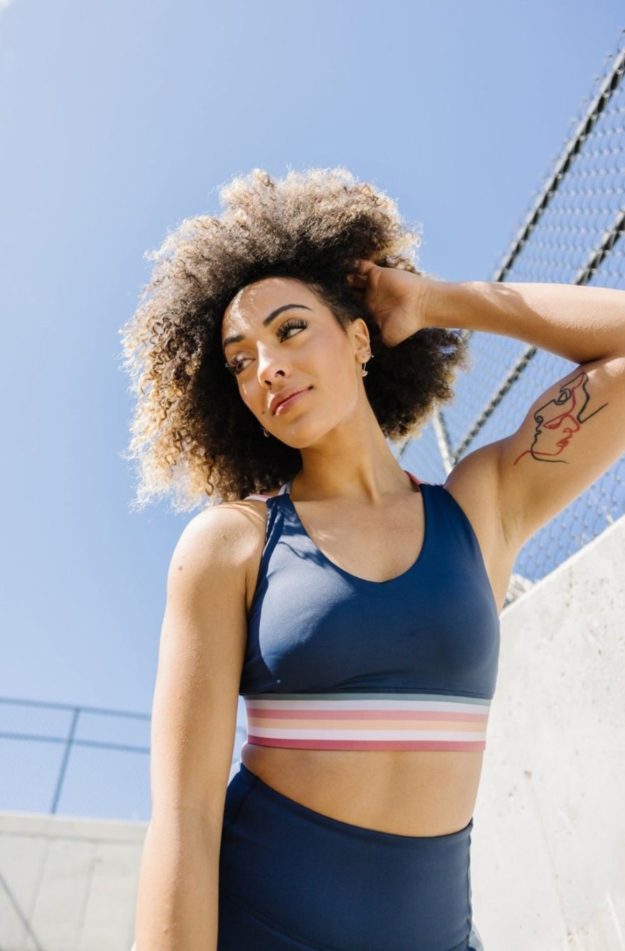 Tops Maven Thread | Flow Sports Bra - Navy Rainbow | Mt Sport